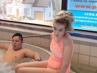 Uśmiech, zabawa i rehabilitacja - Uczniowie SOSW w Strzelnie z wizytą na basenie