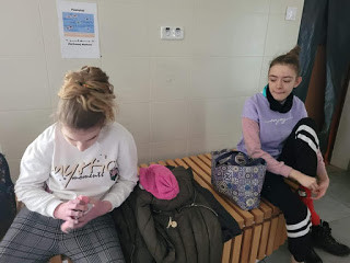 Uśmiech, zabawa i rehabilitacja - Uczniowie SOSW w Strzelnie z wizytą na basenie