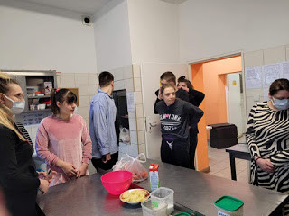 Uczniowie OSW ze Strzelna odwiedzili ZAZ w Przyjezierzu