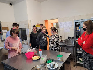 Uczniowie OSW ze Strzelna odwiedzili ZAZ w Przyjezierzu