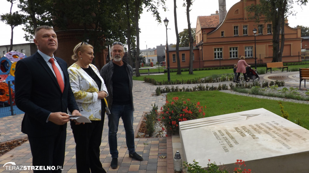 Zaproszeni goście podziwiali Park Kościuszki i postęp prac przy SP.