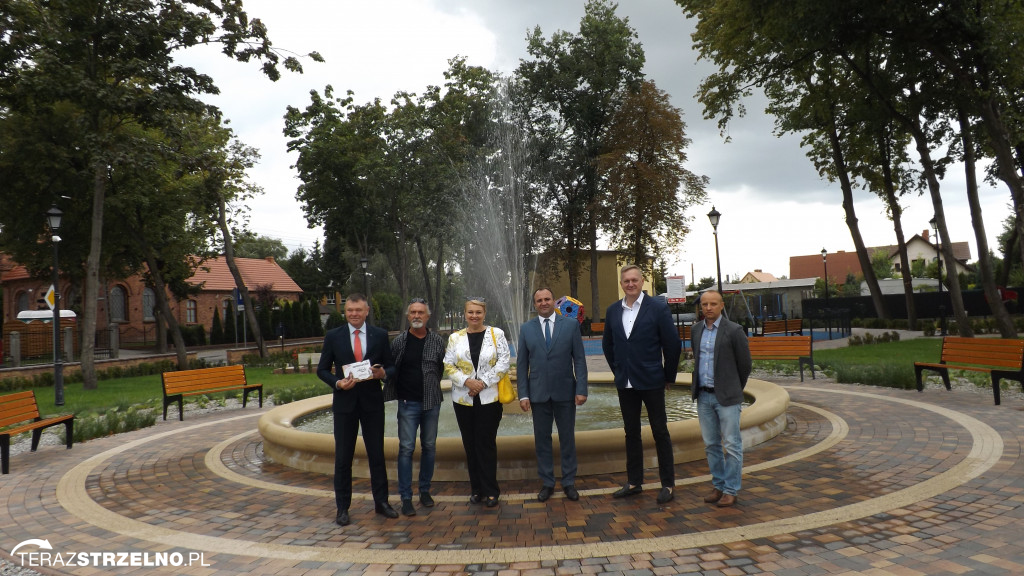Zaproszeni goście podziwiali Park Kościuszki i postęp prac przy SP.