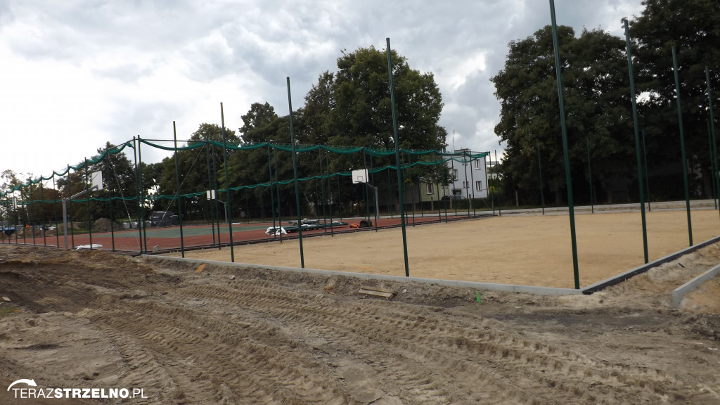 Zaproszeni goście podziwiali Park Kościuszki i postęp prac przy SP.