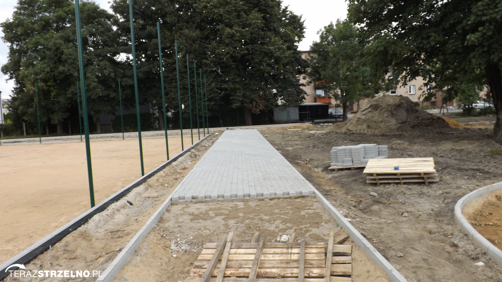 Zaproszeni goście podziwiali Park Kościuszki i postęp prac przy SP.
