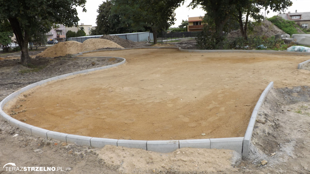Zaproszeni goście podziwiali Park Kościuszki i postęp prac przy SP.