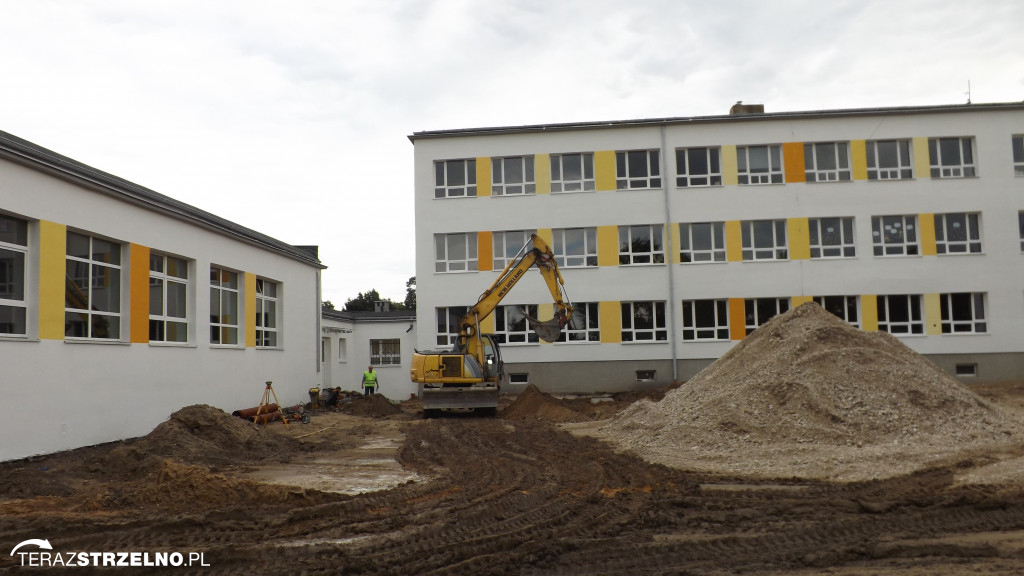 Zaproszeni goście podziwiali Park Kościuszki i postęp prac przy SP.