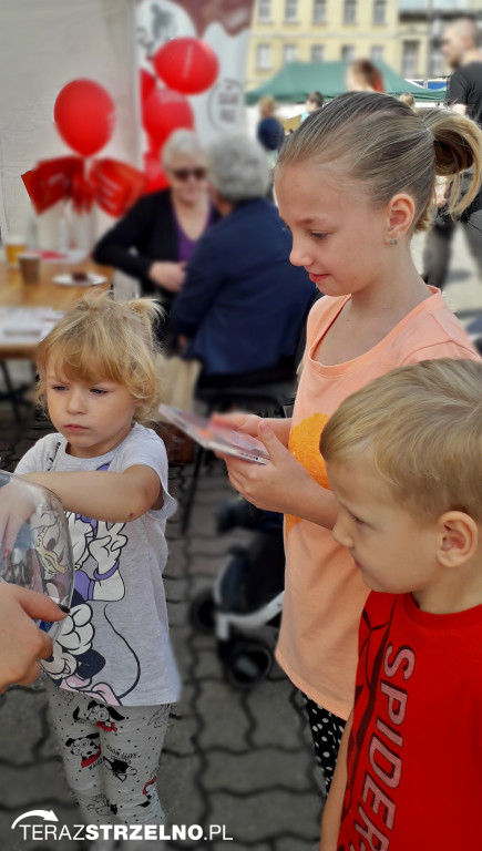 Konkursy i zabawa na strzeleńskim Rynku - fotorelacja