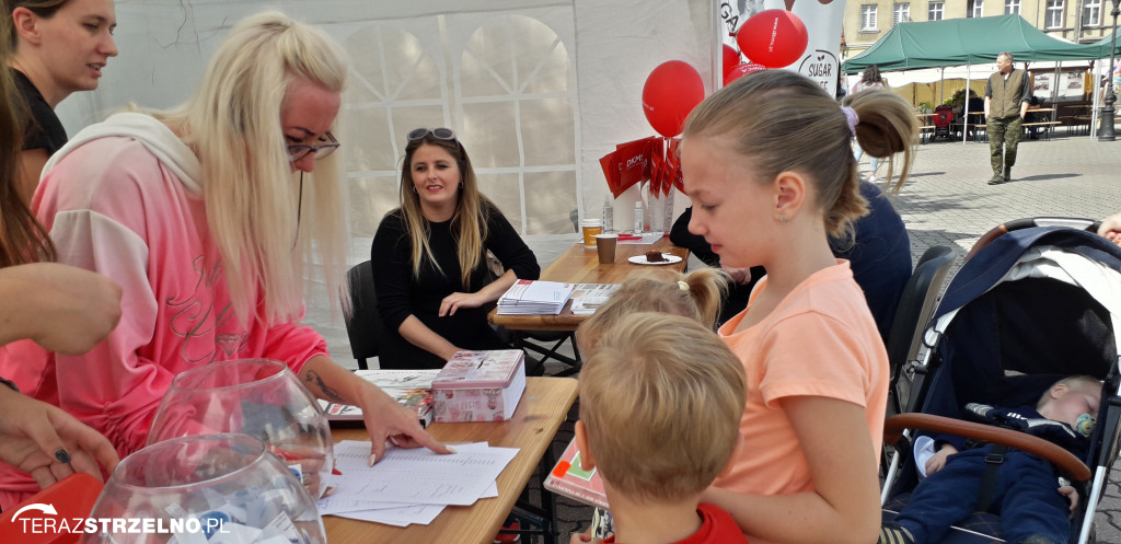 Konkursy i zabawa na strzeleńskim Rynku - fotorelacja