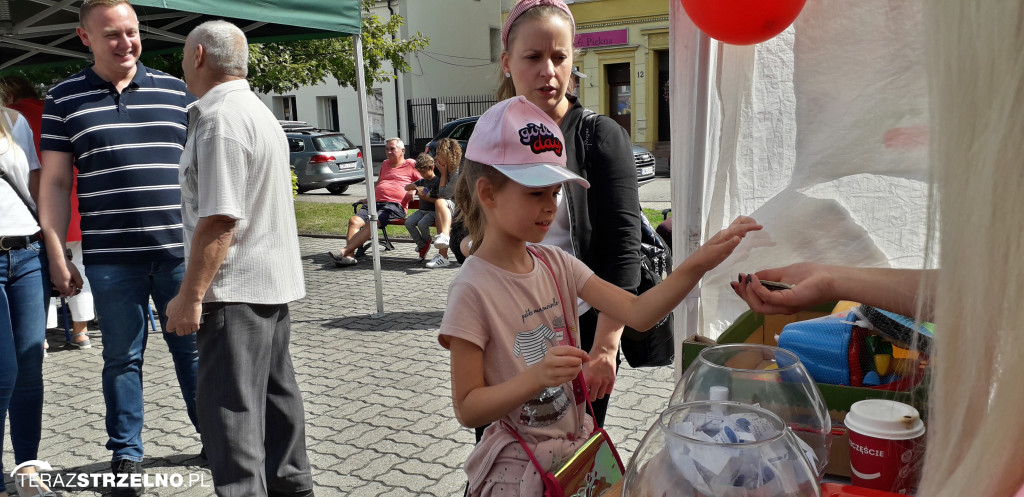 Konkursy i zabawa na strzeleńskim Rynku - fotorelacja
