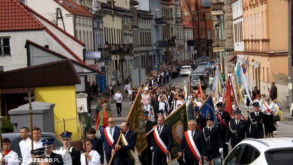 DOŻYNKI GMINNO- DIECEZJALNO- PARAFIALNE w STRZELNIE