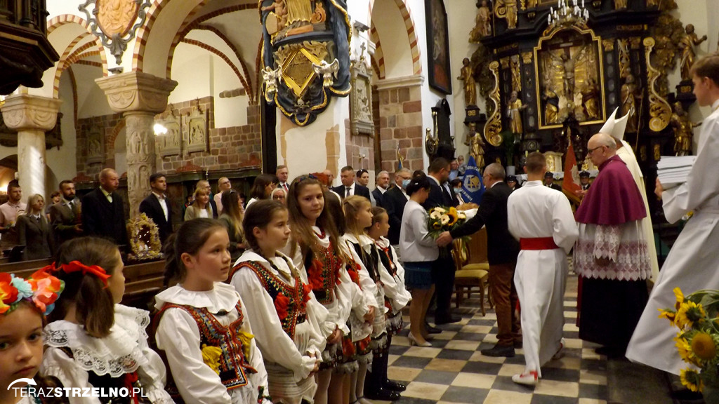 DOŻYNKI GMINNO- DIECEZJALNO- PARAFIALNE w STRZELNIE