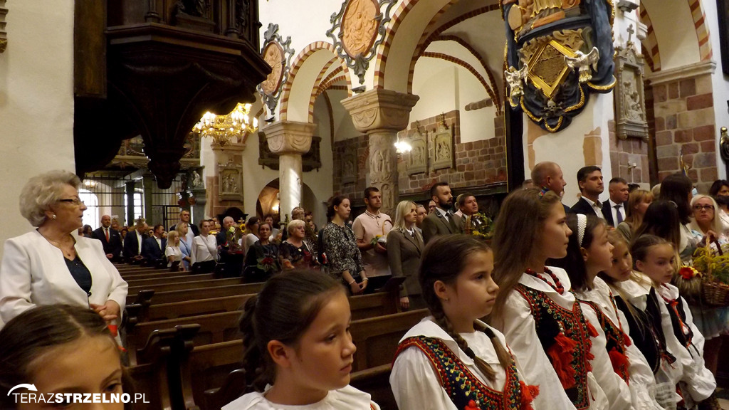 DOŻYNKI GMINNO- DIECEZJALNO- PARAFIALNE w STRZELNIE