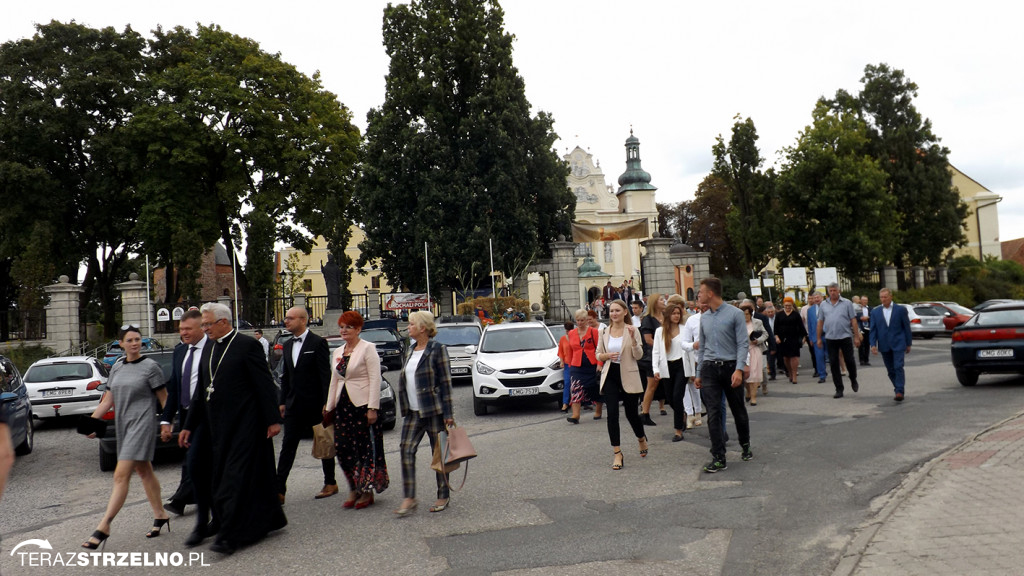 DOŻYNKI GMINNO- DIECEZJALNO- PARAFIALNE w STRZELNIE