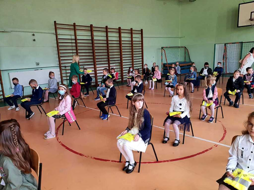 Galeria z rozpoczęcia roku szkolnego w SP im. A. A. Michelsona