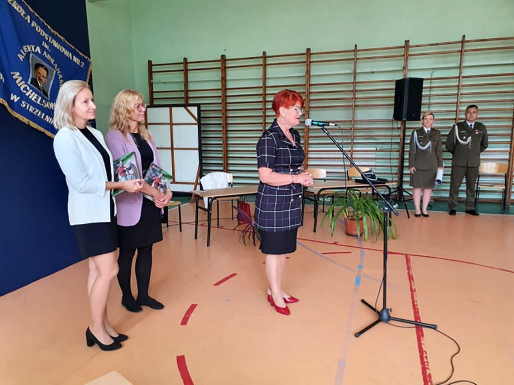 Galeria z rozpoczęcia roku szkolnego w SP im. A. A. Michelsona