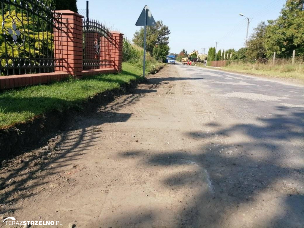 Trwają prace remontowe na drodze powiatowej w miejscowości Sławsko Dolne