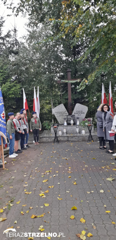 Uroczystości 17 września pod Pomnikiem Katyńskim w Strzelnie