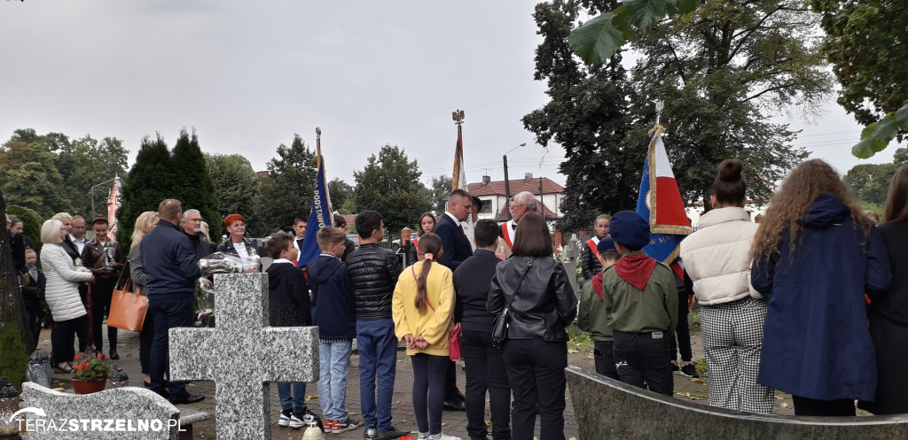 Uroczystości 17 września pod Pomnikiem Katyńskim w Strzelnie