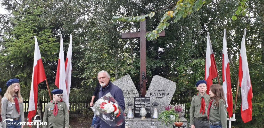 Uroczystości 17 września pod Pomnikiem Katyńskim w Strzelnie
