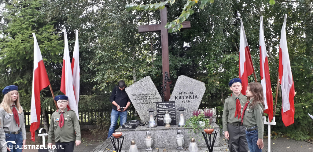 Uroczystości 17 września pod Pomnikiem Katyńskim w Strzelnie