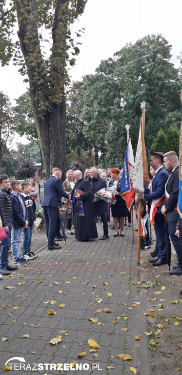 Uroczystości 17 września pod Pomnikiem Katyńskim w Strzelnie