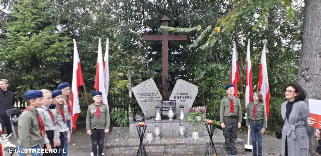 Uroczystości 17 września pod Pomnikiem Katyńskim w Strzelnie