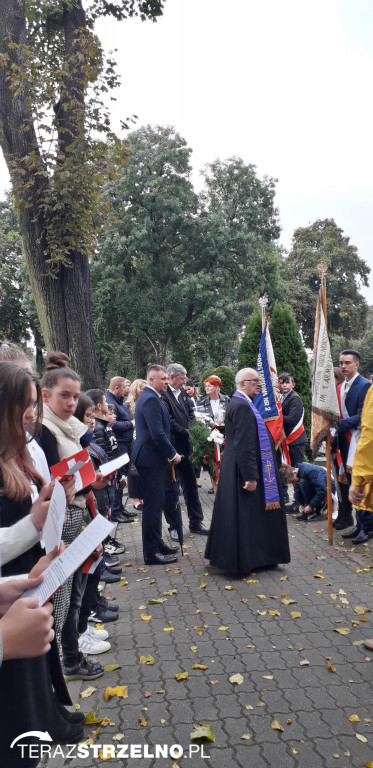 Uroczystości 17 września pod Pomnikiem Katyńskim w Strzelnie