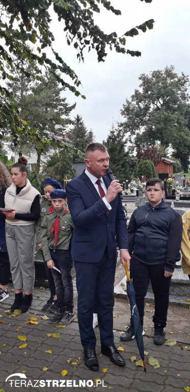 Uroczystości 17 września pod Pomnikiem Katyńskim w Strzelnie