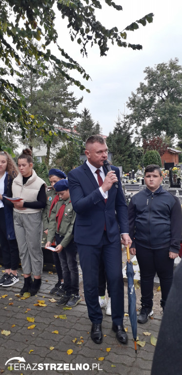 Uroczystości 17 września pod Pomnikiem Katyńskim w Strzelnie