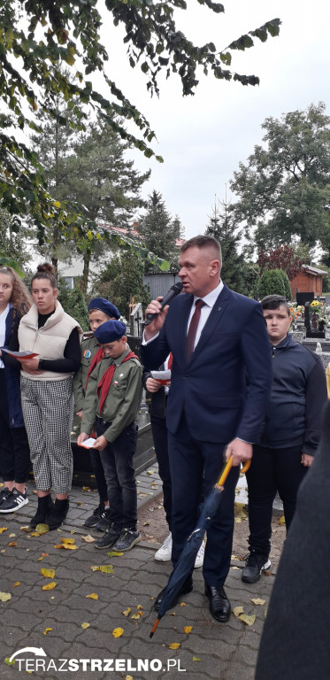 Uroczystości 17 września pod Pomnikiem Katyńskim w Strzelnie