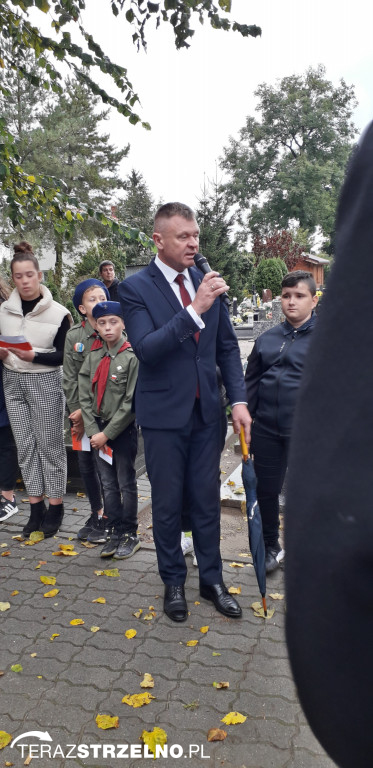 Uroczystości 17 września pod Pomnikiem Katyńskim w Strzelnie