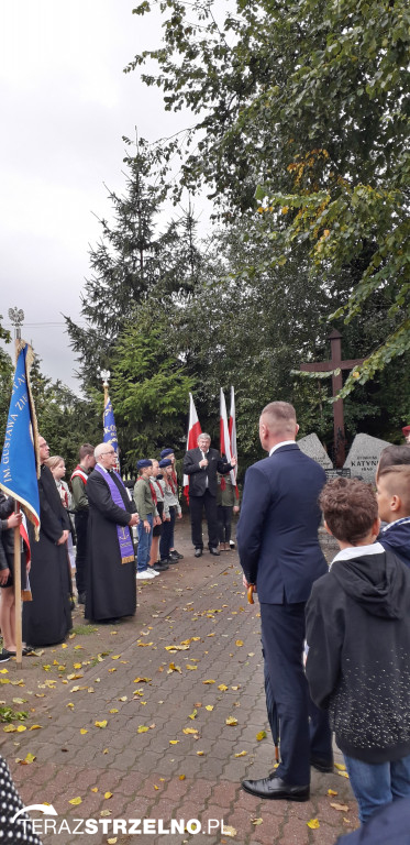 Uroczystości 17 września pod Pomnikiem Katyńskim w Strzelnie