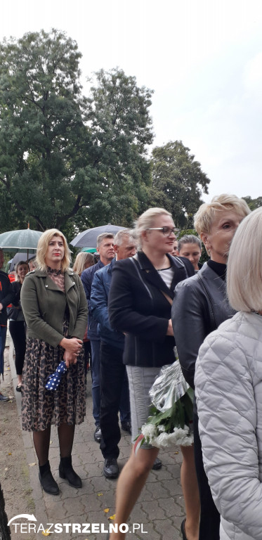 Uroczystości 17 września pod Pomnikiem Katyńskim w Strzelnie
