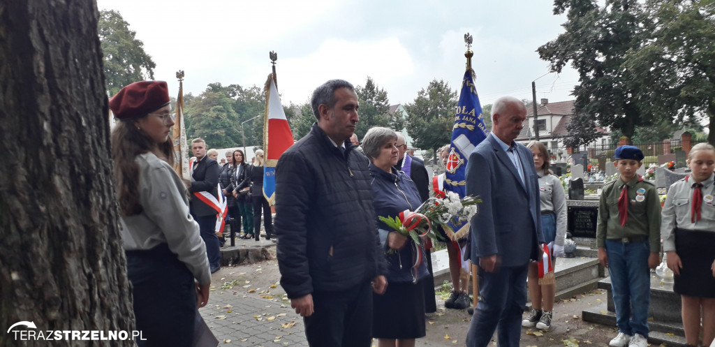 Uroczystości 17 września pod Pomnikiem Katyńskim w Strzelnie