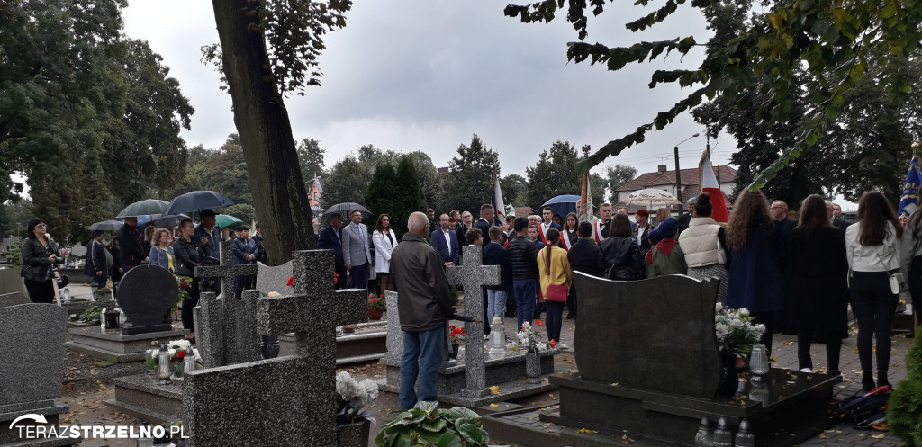 Uroczystości 17 września pod Pomnikiem Katyńskim w Strzelnie