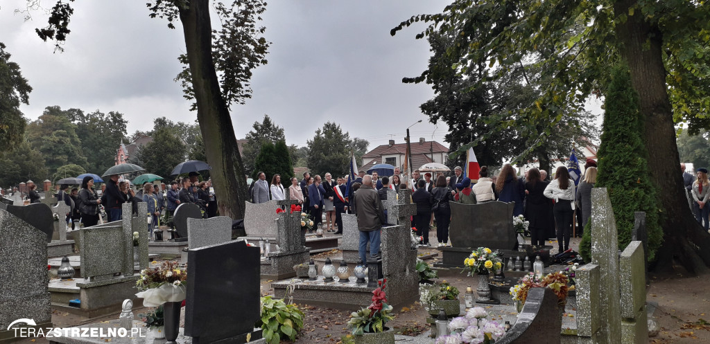 Uroczystości 17 września pod Pomnikiem Katyńskim w Strzelnie