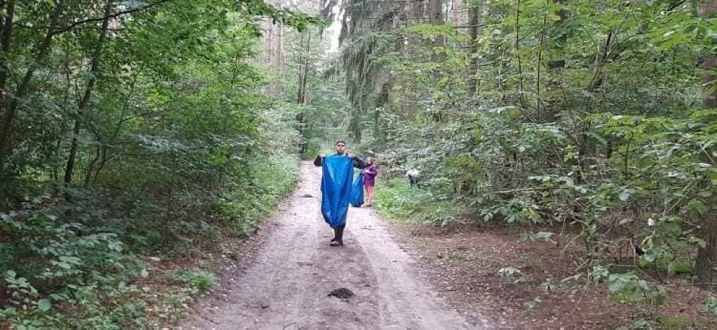 Uczniowie strzeleńskich szkół sprzątali swój kawałek świata