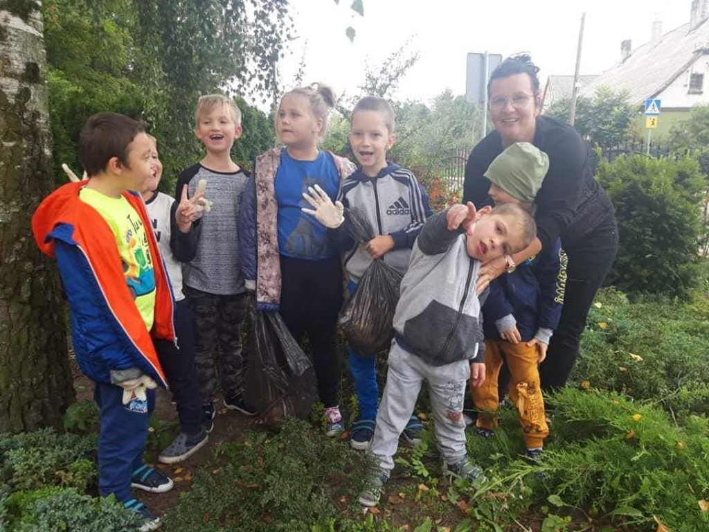 Uczniowie strzeleńskich szkół sprzątali swój kawałek świata