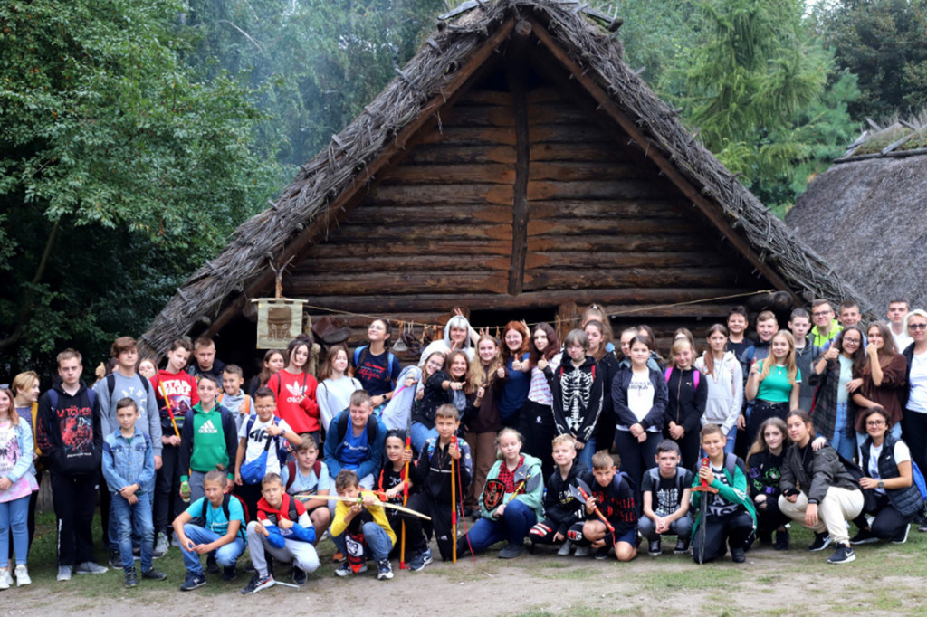 Uczniowie ze Strzelna na XXVI Festynie Archeologicznym