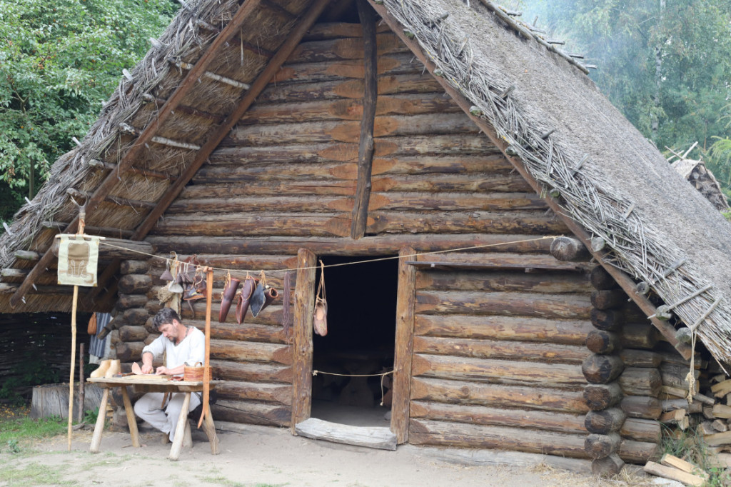 Uczniowie ze Strzelna na XXVI Festynie Archeologicznym