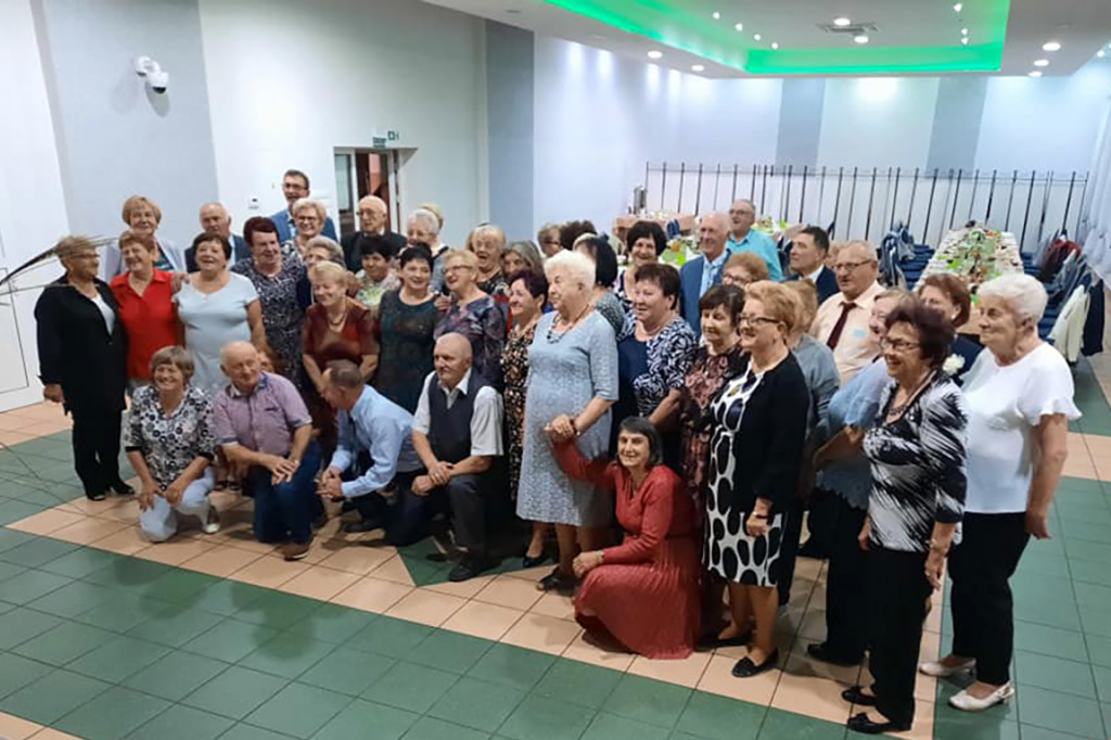 Seniorzy z Jezior Wielkich powitali nowy zarząd