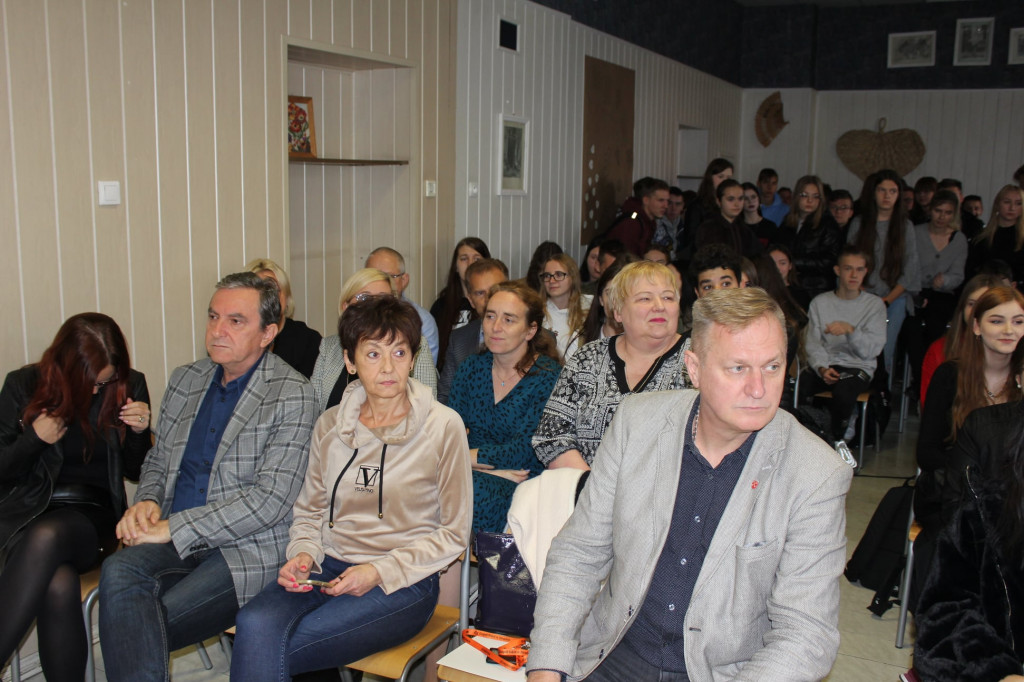 Zespół Szkół w Strzelnie - Dzień Edukacji Narodowej