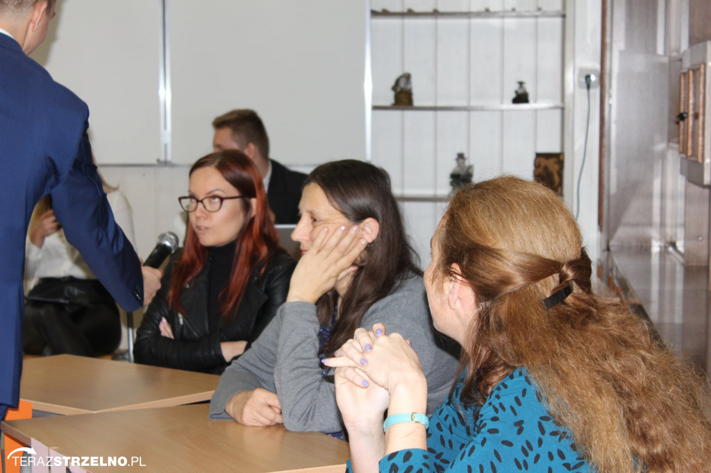 Zespół Szkół w Strzelnie - Dzień Edukacji Narodowej
