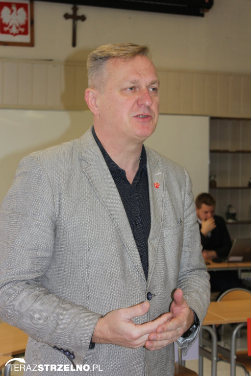Zespół Szkół w Strzelnie - Dzień Edukacji Narodowej