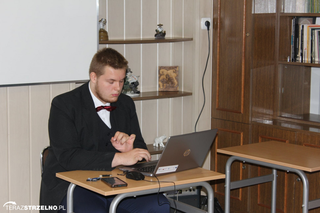 Zespół Szkół w Strzelnie - Dzień Edukacji Narodowej
