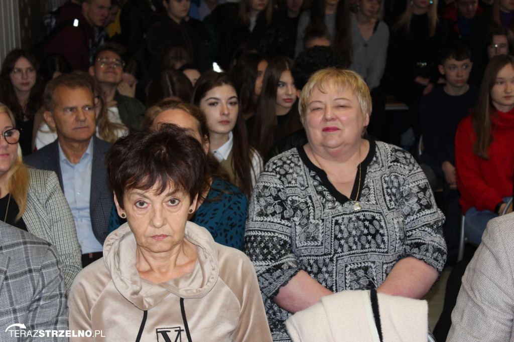 Zespół Szkół w Strzelnie - Dzień Edukacji Narodowej