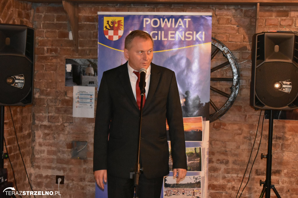  Nauczyciele ze Strzelna z nagrodami starosty mogileńskiego [ZDJĘCIA]