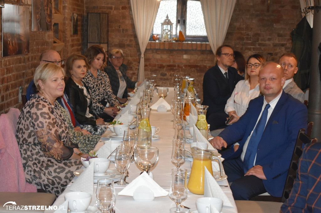  Nauczyciele ze Strzelna z nagrodami starosty mogileńskiego [ZDJĘCIA]