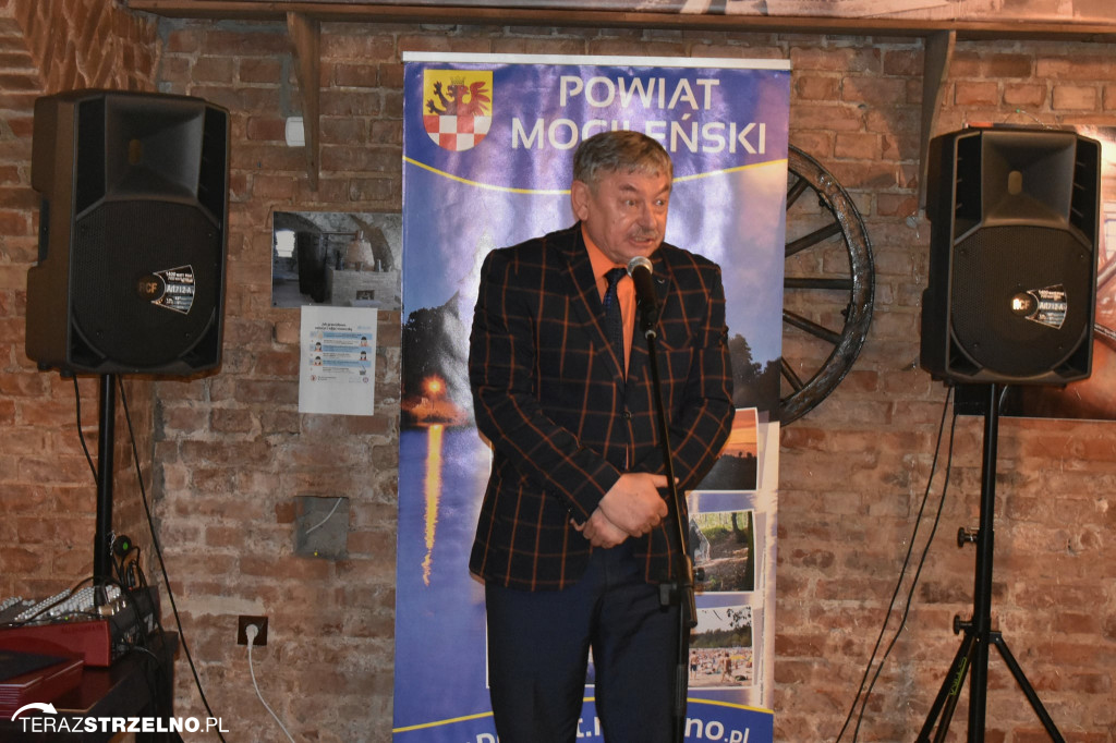  Nauczyciele ze Strzelna z nagrodami starosty mogileńskiego [ZDJĘCIA]