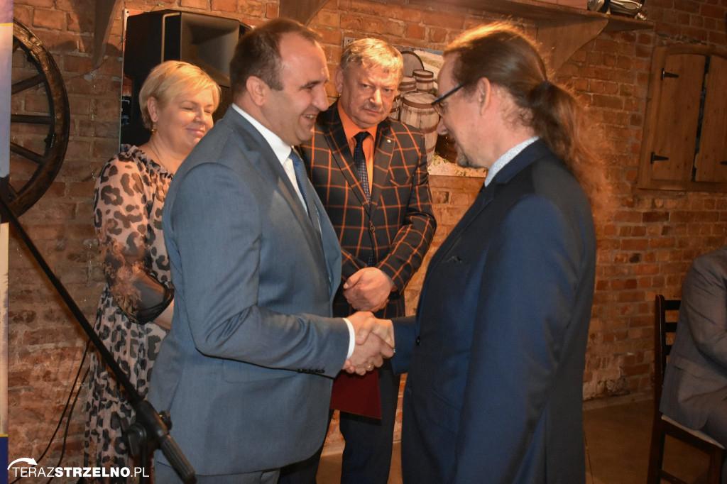  Nauczyciele ze Strzelna z nagrodami starosty mogileńskiego [ZDJĘCIA]